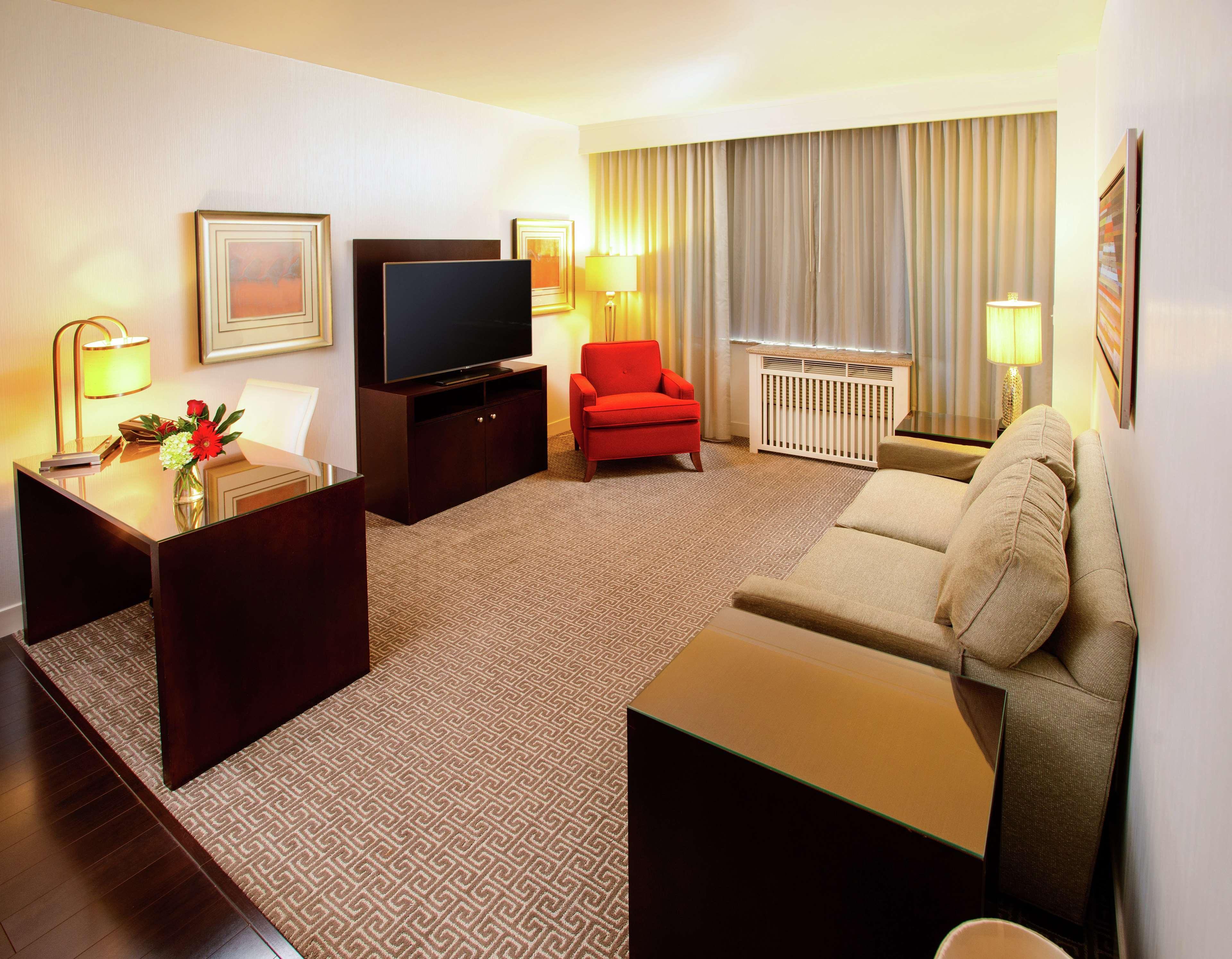 Doubletree By Hilton Rochester - Mayo Clinic Area Exterior photo