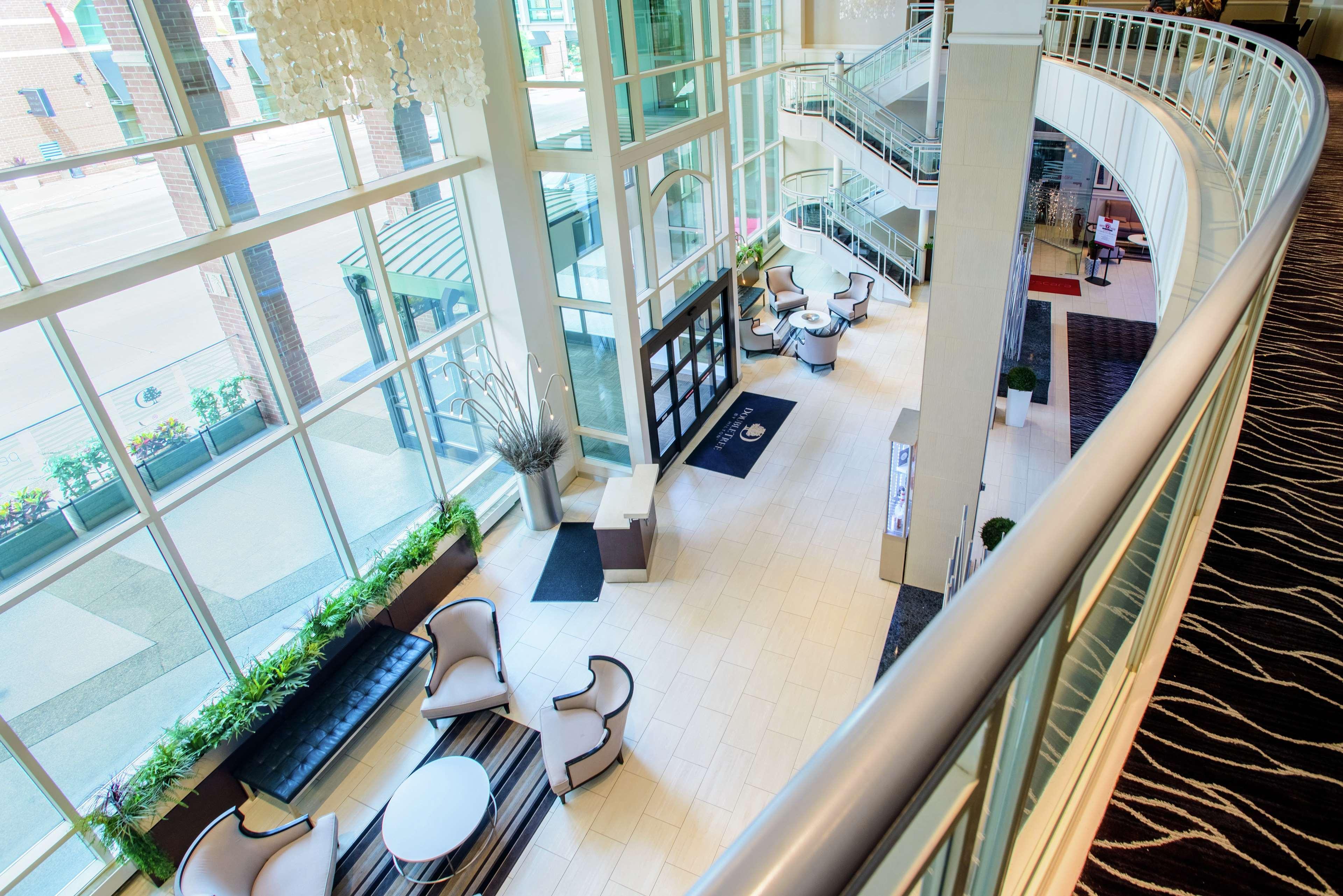 Doubletree By Hilton Rochester - Mayo Clinic Area Exterior photo